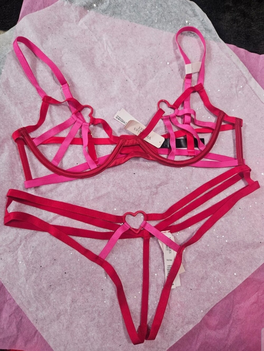 Victoria's Secret Heart Caged Unlined Set